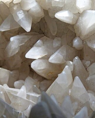 Od którego miesiąca można nosić dziecko w nosidełku?