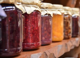 Co zamiast butelki ze smoczkiem do mleka?